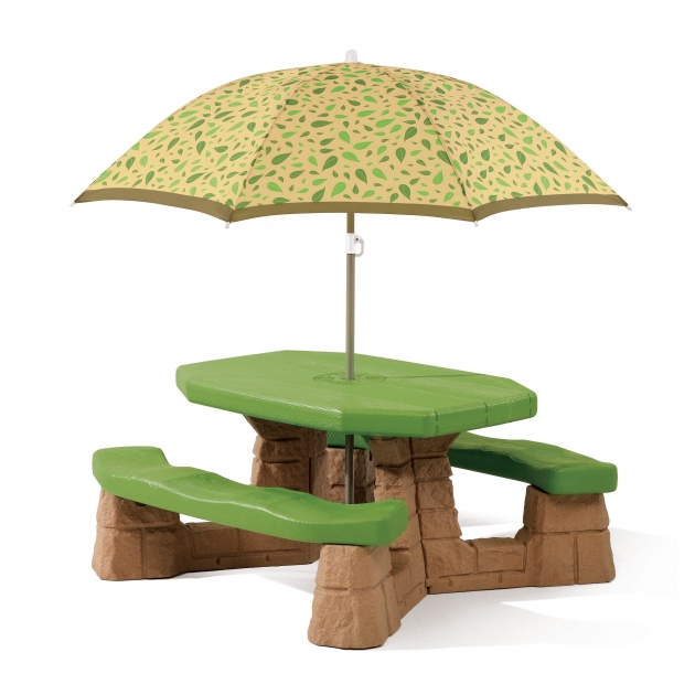 Детский столик для улицы Step 2 Пикник с зонтом 787700