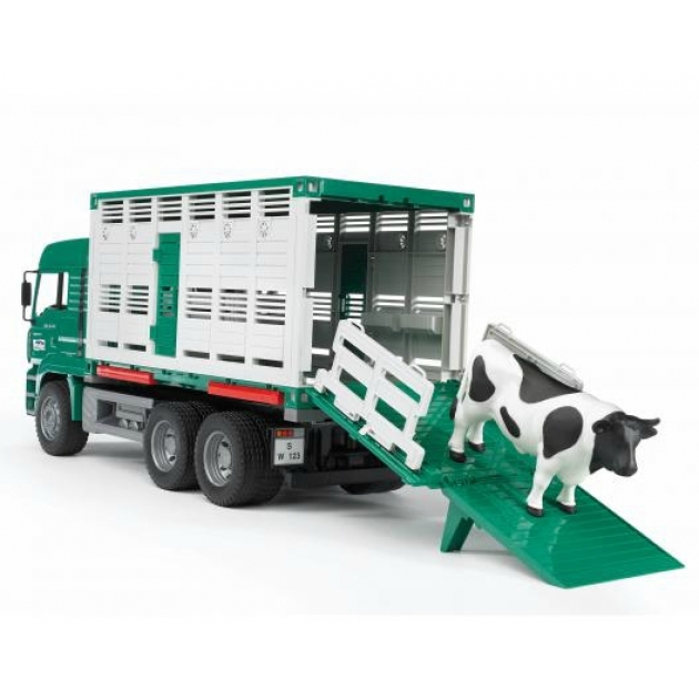 Фургон MAN для перевозки животных с коровой Bruder 02-749
