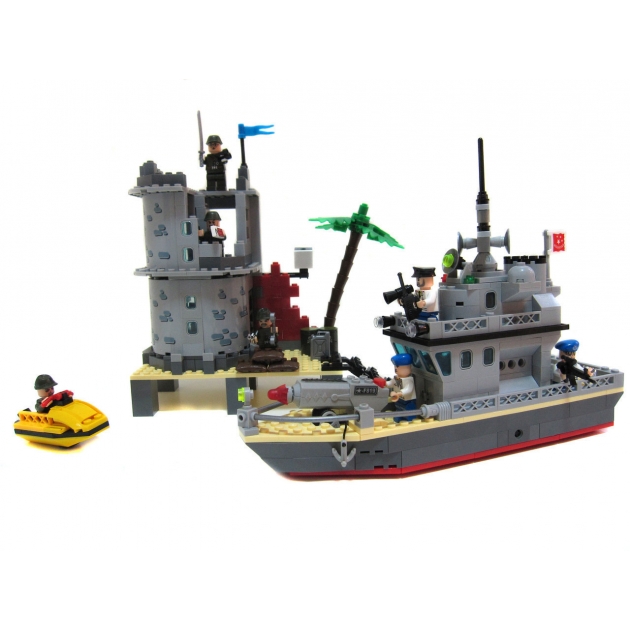 Пластиковый конструктор морское сражение 505 дет Brick 819