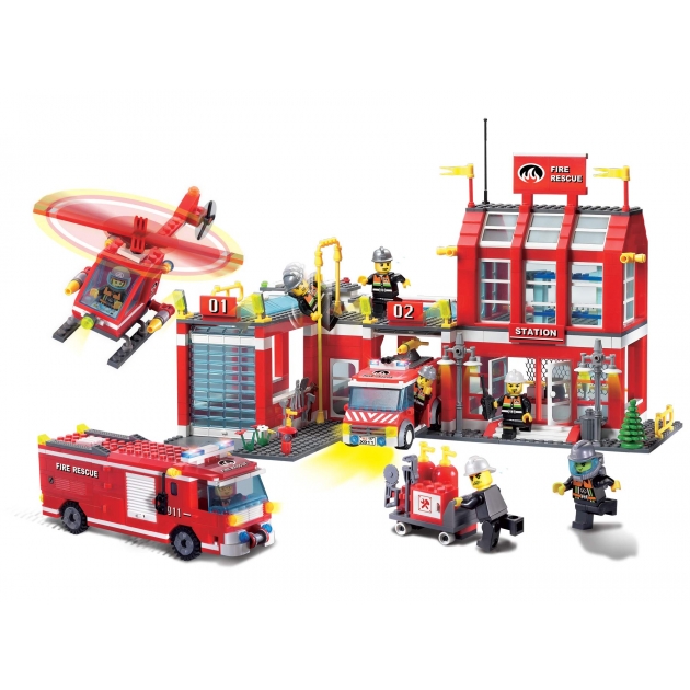Детский конструктор fire rescue пожарная станция 980 деталей Brick 911