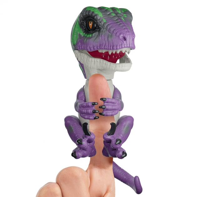 Fingerlings Динозавр Рейзор фиолетовый с темно-зеленым 12 см 3784 интерактивная игрушка робот WowWee