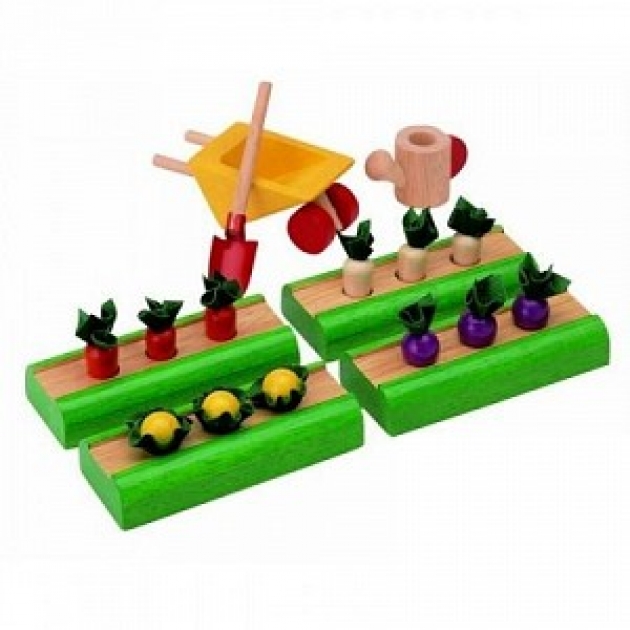 Игровой набор из дерева овощные грядки Plan Toys 9844