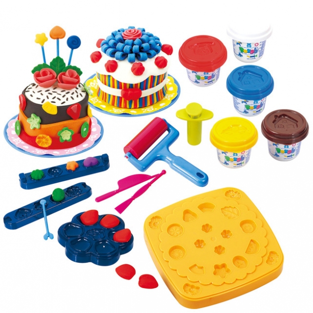 Набор с пластилином Playgo Праздничный торт Play 8205