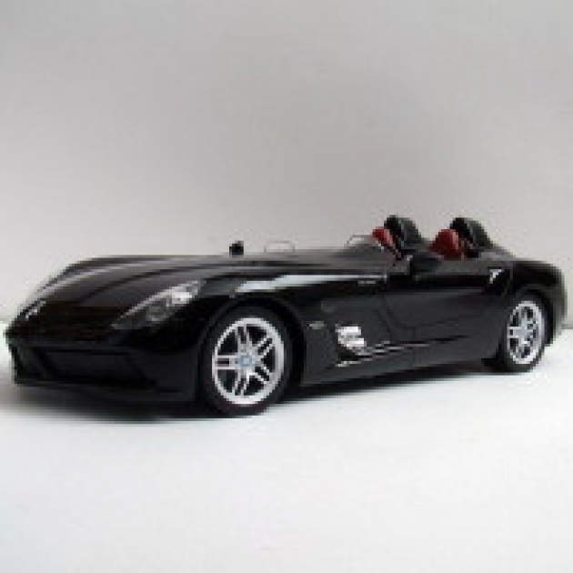 Машина радиоуправляемая mercedes benz slr чёрная Rastar 42400B