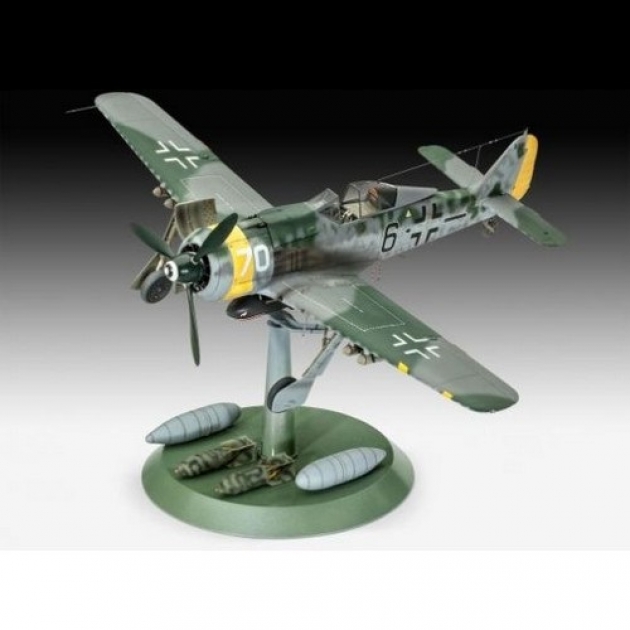 Модель самолет Revell Фокке-Вульф FW-190 F-8 04869R