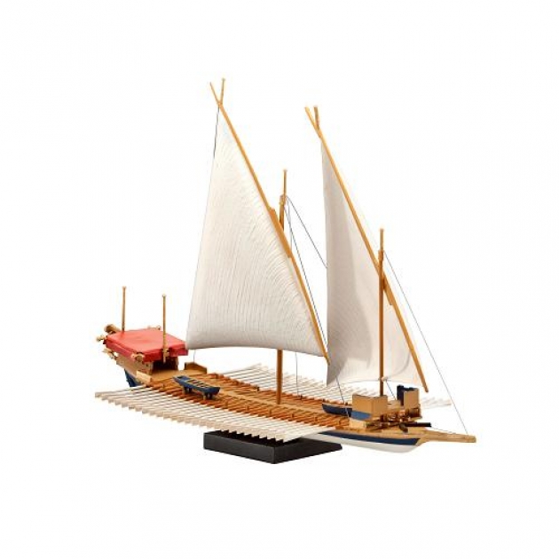 Модель галеры Revell Ла Реаль 1:450 05897R