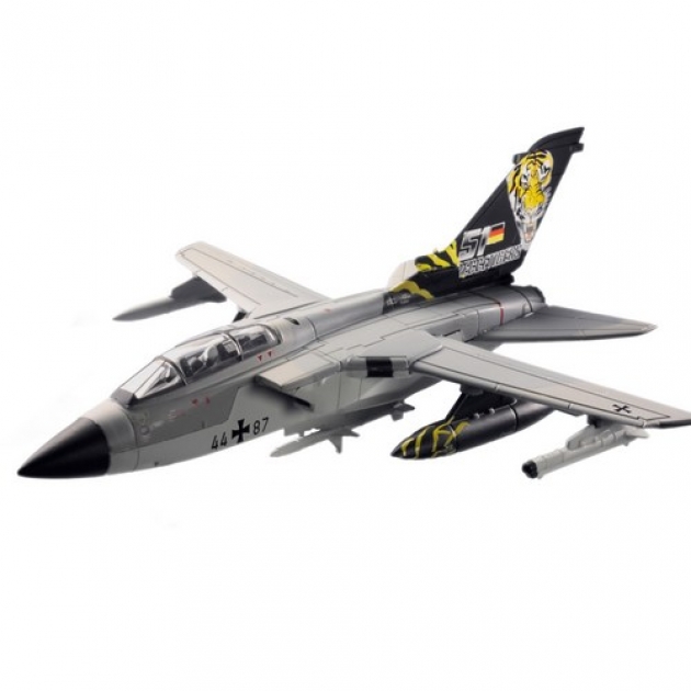 Сборка самолет Revell Tornado 1/100 06624R